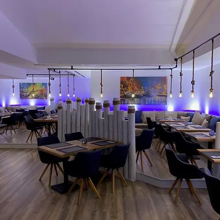 Отель Meerblau Зеллин