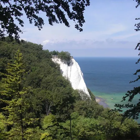 Meerblau Зеллин